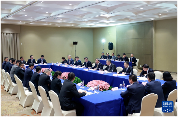 李強出席在巴西中資企業座談會，國網、金風、中天等企業參加