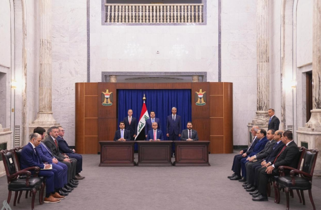 伊拉克與埃克森美孚簽署石油合作協(xié)議推動馬吉努恩油田開發(fā)