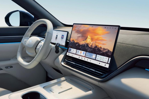 20 萬買六座高配！東風 eπ008 新能源 SUV，實用配置無溢價超劃算