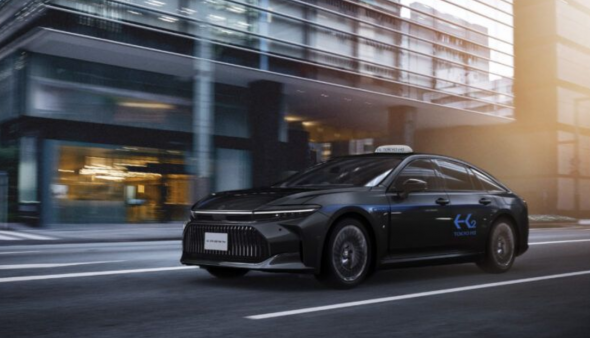 氫動力豐田皇冠投入東京出租車與福島警務巡邏服務